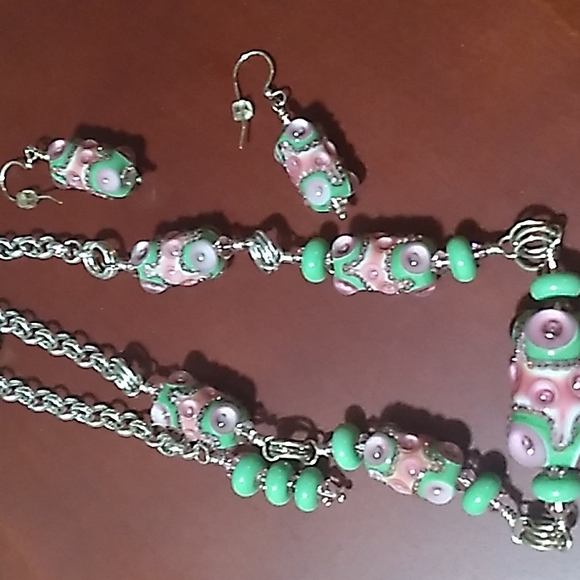 VERY UNIQUE VINTAGE LAMPWORK WEDDING CAKE GLASS BEADED NECKLACE & EARRINGS - Picture 7 of 8